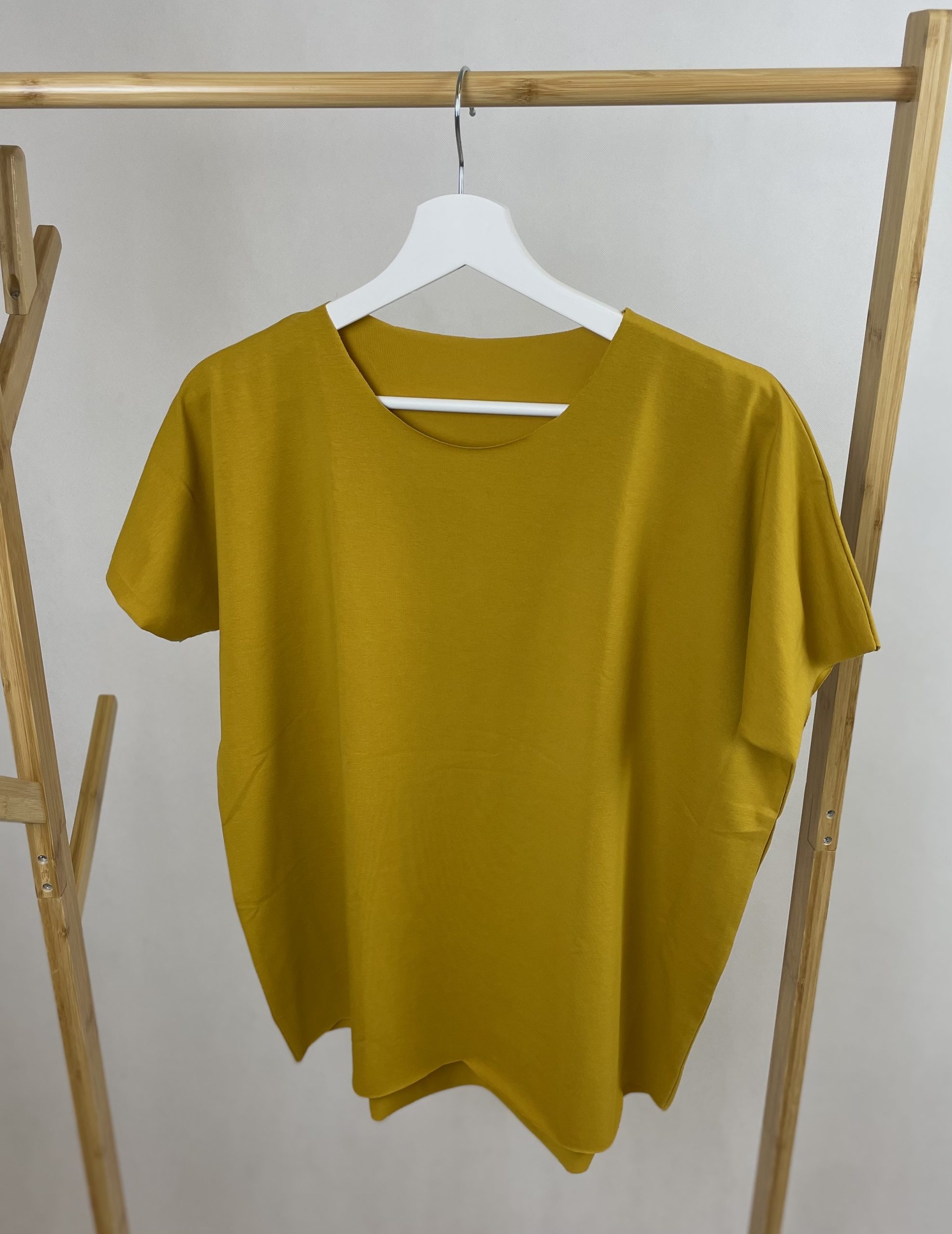 Oversize organic cotton mustard top - new - Image 4